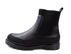 Angulus black ankle boot with elastic
